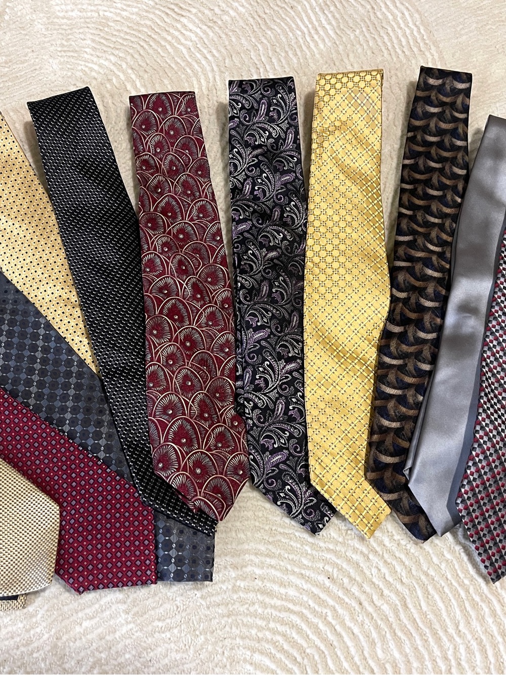 VAN HEUSEN  12 x Bundle of Ties Blue Red Gray Tie